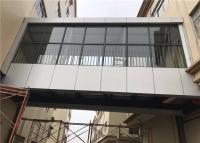 China Floor Deck Light Steel Frame Construction Prefab Pedestrian Bridge Between Two Buildings for sale