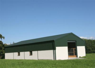 China Pre Engineered Steel Frame Barn , Modular Assembly Metal Storage Barns for sale