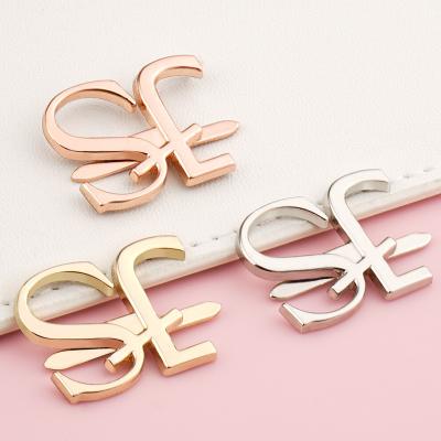 Chine Custom Logo Letters Metal Plate Hight-end Handbag Logo Metal Bag Label for Bag Making à vendre