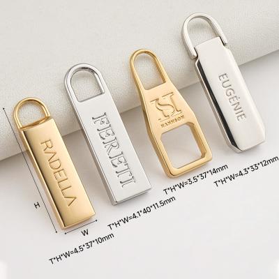 Κίνα Customized Shape Nickel Metal Zipper Sliders Gold Zipper Pull With Logo for Bags Purse προς πώληση