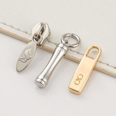 Κίνα Customized Non Lock Slider 3 Engraved Zipper Puller Nickel Metal Zipper Slider for Bags προς πώληση