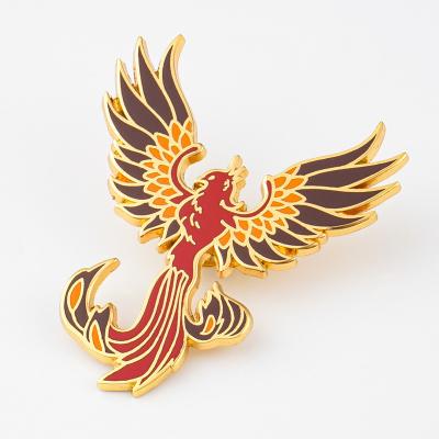 Cina Customized Logo Metal Enamel Pins for Women Clothes of Phoenix Brooch Lapel Pin Badge in vendita