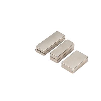 China Magnet 40x20x10 Millimeter Milled Industrial Rectangular Square Neodymium Block Magnets for sale