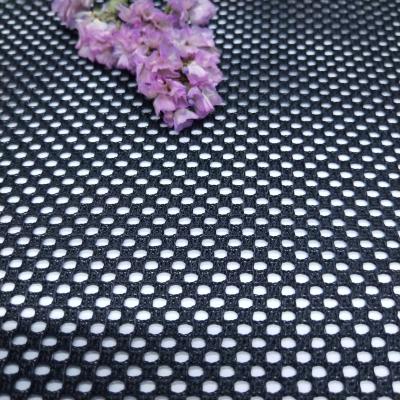 China Low Price 3d Stain Resistant Air Mesh Fabric Polyester Spacer Mesh For Mesh Fabric Chair Bag Sports Shoes for sale