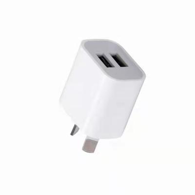 China Dual USB Travel Palladium Charger Wholesale Left Charger Fast Charging US Standard Adapter for sale