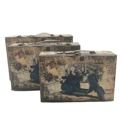 China Recyclable Vintage Style Custom Design Souvenir Suitcase Gift Packaging Paper Box With PU Handle Cardboard Suitcase Box for sale