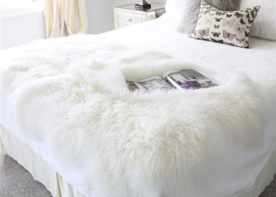 China 120*180cm Long Wool Real Mongolian Fur Fabric , White Sheepskin Rug For Nursery  for sale