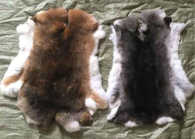 China White Fluffy Hairs Rex Rabbit Skin Fur Hides Warm Comfortbale For Garments for sale