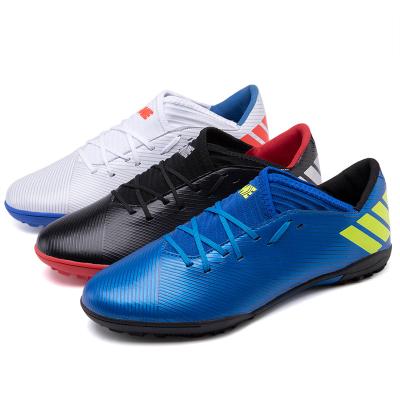 China Fashion\comfortable\durable football boots factory 2022 wholesale hot sellingfootball shoes original brand ODM white grass football boots soccer boots TPR sole durable shoes for sale