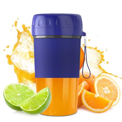 China Personal Portable Car Juicer Blender Kinscoter Fruit Juicer Extractor Machine Blenders and Juicers Orange Cup for sale