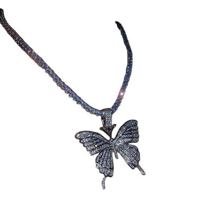 China New Fashion Vintage Crystal Butterfly Necklace Metal Butterfly CLASSIC Lady Necklace for sale