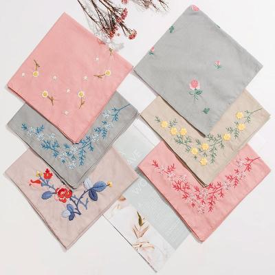 China DIY Embroidery Handmade Handkerchief Valentine's Day Traditional Gift for sale