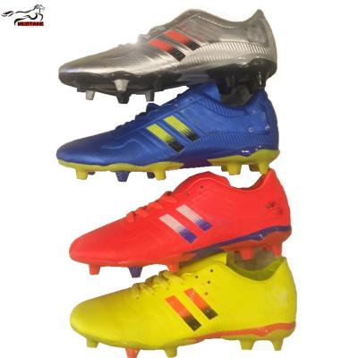 China New Design Best Quality Soccer Shoes Soccer Shoes Football Running Boots Rubber Ready Mustang Stock for sale