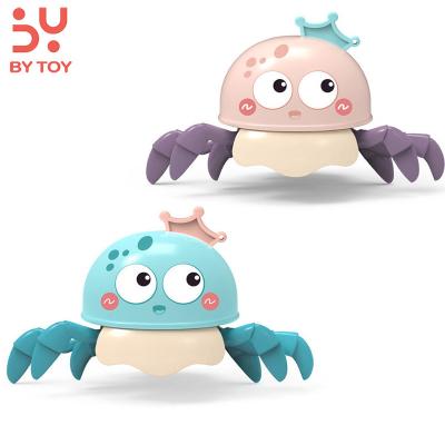 China Water bath toys tool summer baby baby spray play and land cute dual-use animal jellyfish crawling pull line fun walking juguet for sale