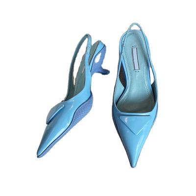 China Deodorization Runway Shoes Parada Woman High Street Designer Sandals Kitten Heel Pointed Toe Formal Party Shoes for sale