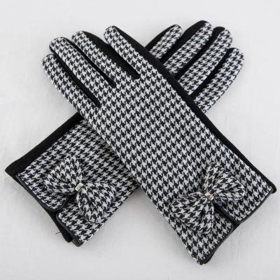 China Simple Fancy Houndstooth Ladies Women Hand Gloves With Bow Decoration for sale