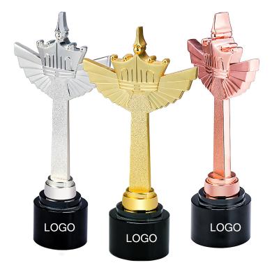 China New Gift Europe World Souvenir Metal Globe Crown Trophy Crown Trophies Professional Challenge Cup Medals Resin Commercial Creative Competition for sale