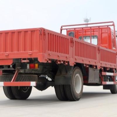 China Good quality Dongfeng chenglong cargo 4x2 truck / light duty truck 6 7 8 ton for sale 6810mm*2265mm*2696mm for sale