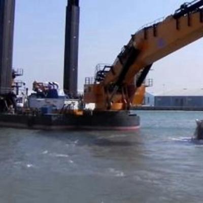 China Multifunctional Environment Friendly Hotels Dredger - Buy Sand Dredgers Mini Price Of Dredger for sale