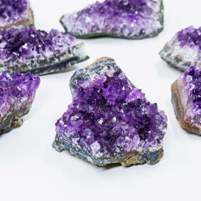 China Wholesale High Quality Folk Healing Craft Group China Natural Amethyst Crystals Stones for sale