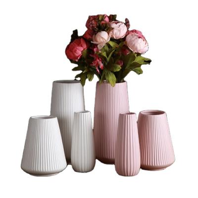 China Europe new style colorful ceramic origami shapes flower vase for home decoration for sale