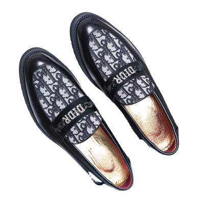 China Usb OEM LOGO Processing Customized All-match Fashion Men's British Business Shoes Formal Men's Business Shoes for sale