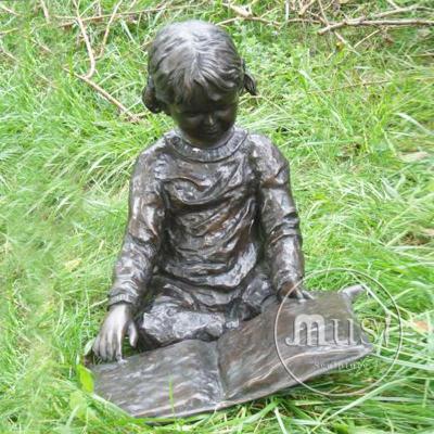 China Europe Art Decoration Outdoor Bronze Children Reading Garden Statue for sale