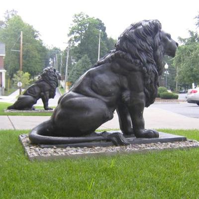 China Europe Style European Door Decoration Life Size Bronze Lions Resting Statue for sale