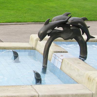 China Europe Home Decoration Swimming Pool Use Bronze Leaping Dolphin Sculpture for sale