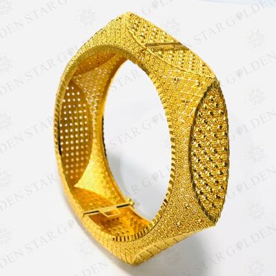 China CLASSIC Golden Star Gold Plated Artificial Gold New Design Latest Women Fashion Party Wear Bracelets for sale