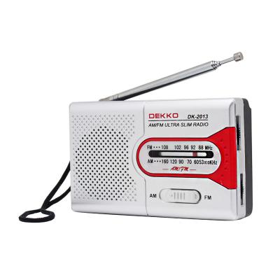 China Radio AM FM portátil de ABS ligero con conector para auriculares de 3,5 mm en venta