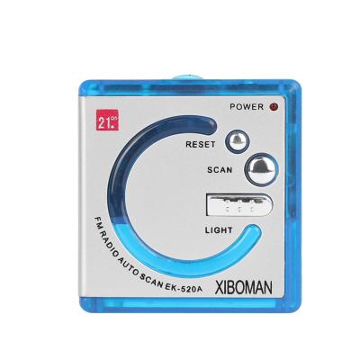 China OEM LOGO Portable de vierkante radio van de vorm minizak fm met riemgesp Te koop