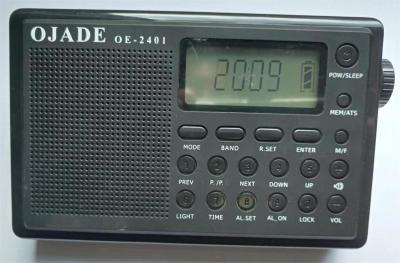 Chine Piles sèches de radio-réveil rechargeable de la radio 230g de commutateur de FM MW d'affichage d'affichage à cristaux liquides à vendre