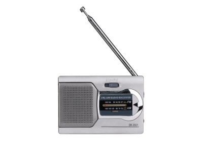 Cina Compact Am Fm Radio Mini Pocket AM FM Radio Color argento in vendita