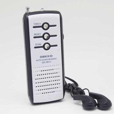 China Auto Scan FM Portable Radio With Internal Speaker Easy To Carry Mini Radio for sale