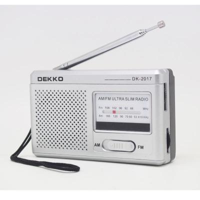 China CE ROHS Certified Customizable FM AM Portable Radio with Earphone Support for sale