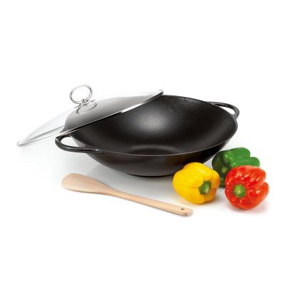 China Pre-seasoned cast iron sustainable wok with wooden lid 37 cm diameter and large handles sauté pan for sale