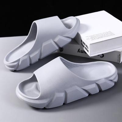 China Cushioning Fashion Designers Factory Wholesale Custom Slippers Yeezy Slides Beach Slides Sandals For Man for sale