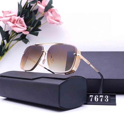 China Fashion Sunglasses 7673 Manufacturers Sell Specials Designer Sunglasses Famous Brands Weekly For Men And Women Brand Sunglassestrade Luxury Price for sale