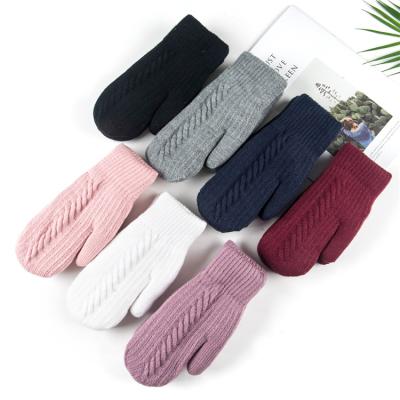 China 500pairs MOQ skin-friendly and comfortable acrylic gloves and fashion skin-friendly mittens, good heat preservation for sale