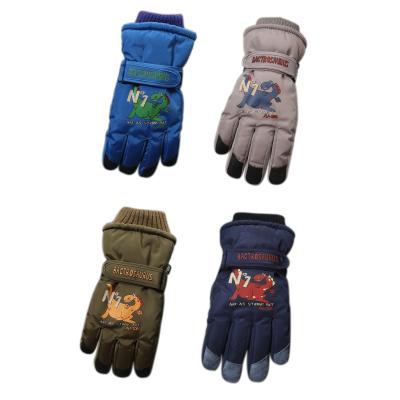 China 2021 whole sale cute hot sale child Ski Waterproof Kids Winter Gloves skin-friendly and comfortable and mitten for sale