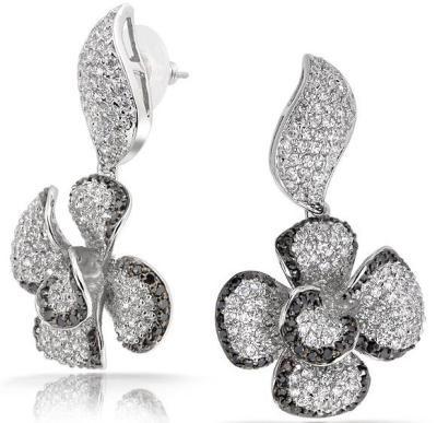 China Flower Shaped  Micro Pave Jewelry Sterling Silver Micro Pave Diamond Earrings for sale