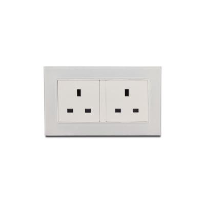 China Durable British Standard Power Socket Hotel Guest Room Wall Socket for sale