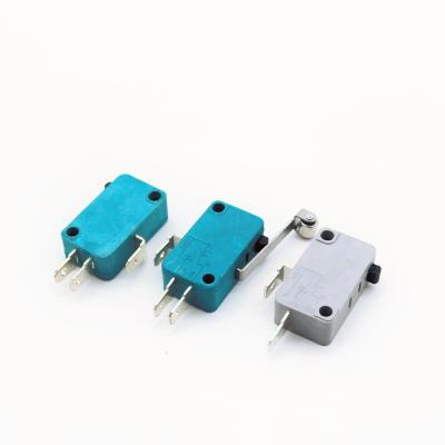 China Auto Electronics 16/5 Green Sensitive Switch Handle 3 Pins Custom Limit Switch A 250V Reset Micro Switch for sale