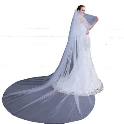 China High Quality Hot Sale Factory Price White Layered Wedding Veil Cut Edge One With Soft Pearl Bridal Veil For Women for sale