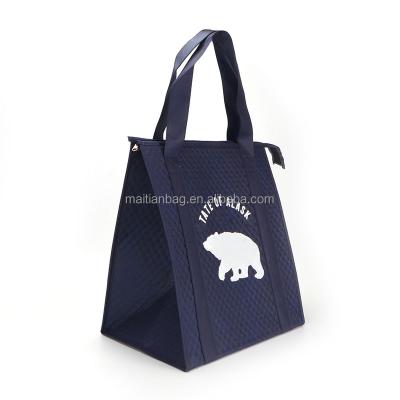 China Custom Thermal Food Delivery Bag Nonwoven Handled Customer Lunch Insulated Bag For Kids And Women for sale