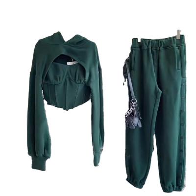 China 2021 New Autumn And Winter Casual Fashion Women's Wholesale Anti-shrinkage Sports Crop Top Sweat Suit for sale