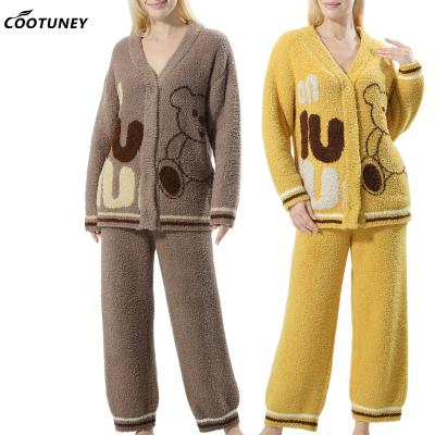 China Manufacturer Fleece Polyester Cartoon Ladies Home Suit Fleece Pajamas Wholesale Sleepwear for sale