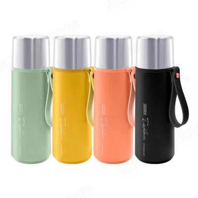 China Durable 316 Stainless Steel Outdoor Explorer Durable Insulation With Lid Vacuum Travel Insulated Water Bottle Black Thermos for sale