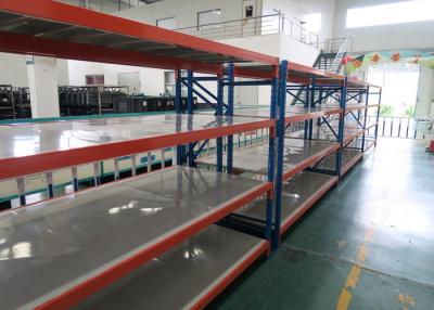 China Adjustable Long Span Racking , Industrial Medium Rack With Steel Decking for sale